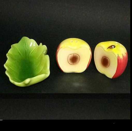 SALE Half Cut Apple Shaped Salt and Pepper Shaker With Tray – Pack of 2